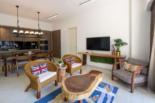 By The Sea Beach Front Apartment