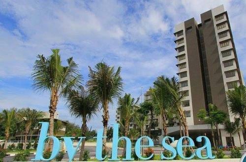 By The Sea Beach Front Apartment