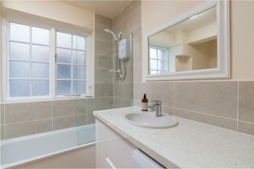 Apartamento New For 2020 Historic 2bd Barbican Apt