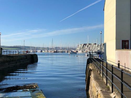 Mills Bakery Apartment At Royal William Yard