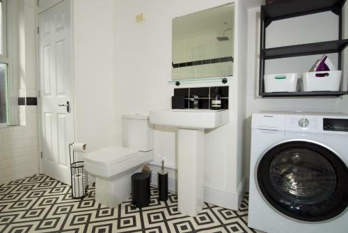 High Spec Plymouth Townhouse