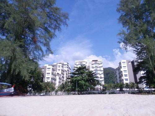 Apartamento By The Sea Beachfront Home