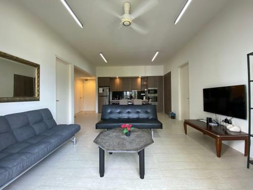 Apartamento By The Sea Beachfront Home