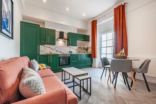 Wyndham Square Apartments By K Boutique