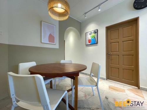 Apartamento Jenjarom 9 Modern Homestay