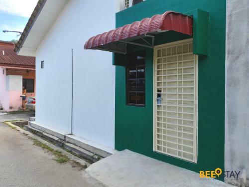Jenjarom 32 Two Bedroom Homestay