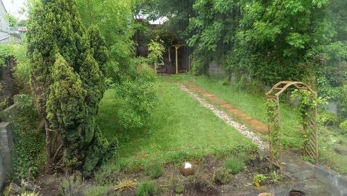 Nice Double And Single Rooms In The Quiet Area With Excellent Shared Facilities