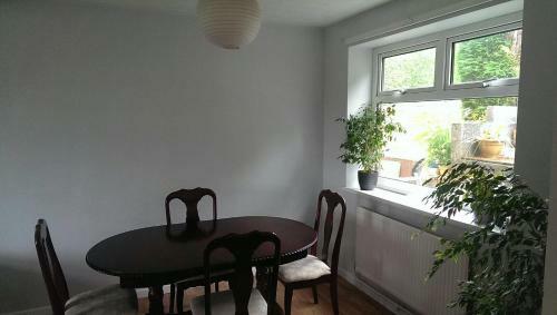 Nice Double And Single Rooms In The Quiet Area With Excellent Shared Facilities