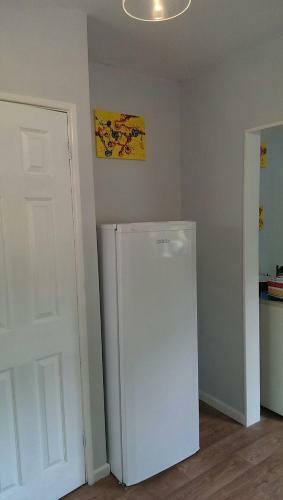 Nice Double And Single Rooms In The Quiet Area With Excellent Shared Facilities