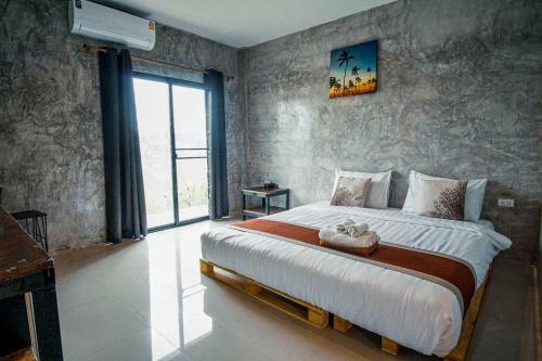 Hotel Long Lake Resort