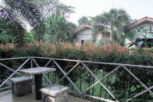 Hotel Long Lake Resort