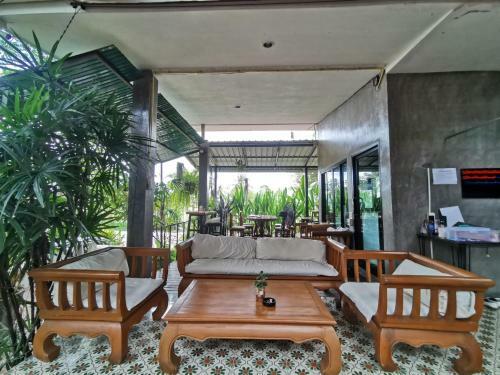 Hotel Long Lake Resort