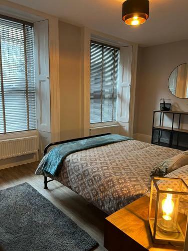 Two Bed Garden Apartment On The Plymouth Hoe