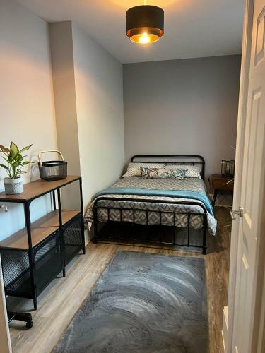 Two Bed Garden Apartment On The Plymouth Hoe