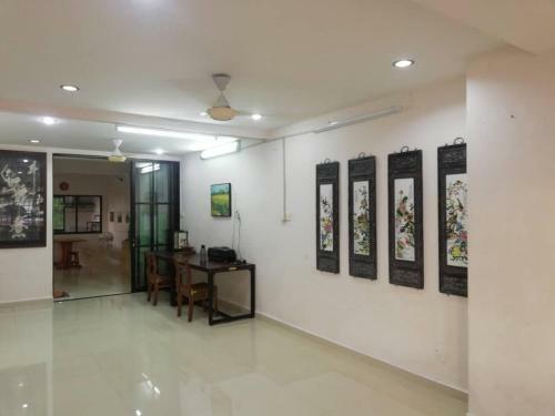 Sweethome For 7 Travellers At Seremban
