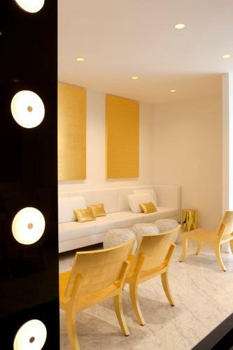 Hotel La Pyramide