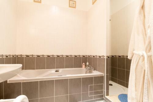 Hostal Chambres D'h�tes Saint Roch