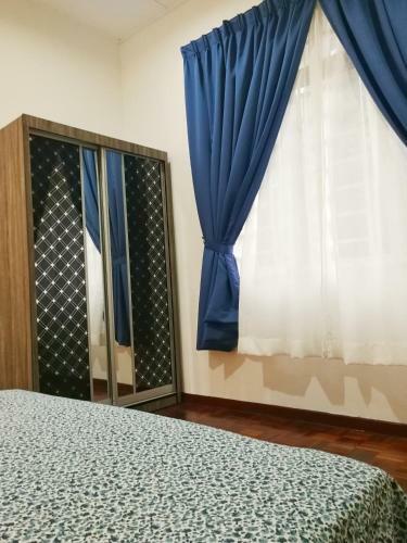 Aimas Homestay Senawang Muslim