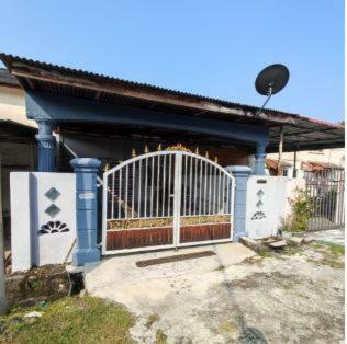 Homestay Atok Senawang