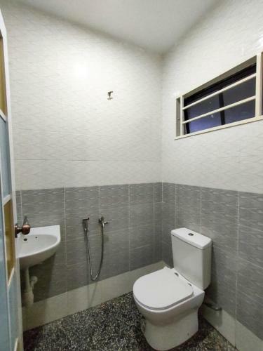 D` Totok Housestay