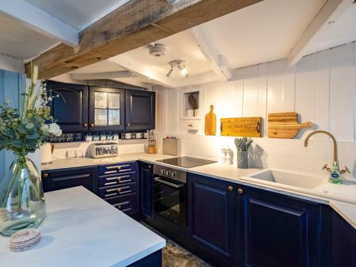 Lundy Cottage
