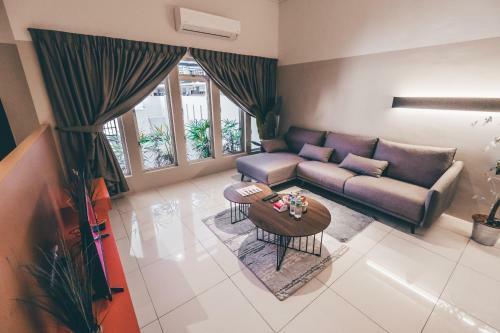 Hostal J Residence