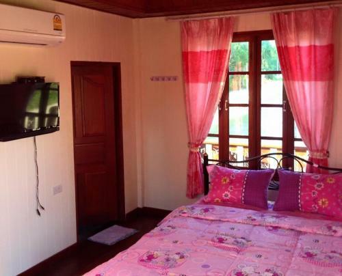 Hotel Sarocha Resort Rayong