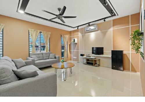 Suraya Homestay Semi-d