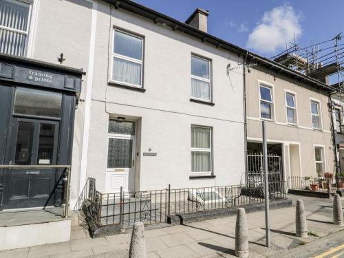 Llys Caradog