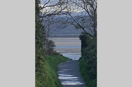 Porthmadog Harbour Town - High Street Apartment.