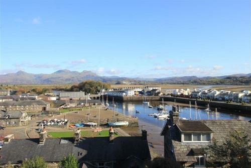 Harbour Lookout Porthmadog 1124