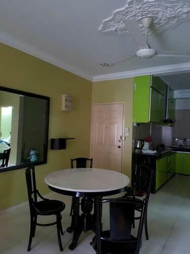 Apartamento Harnizam Muslim Homestay