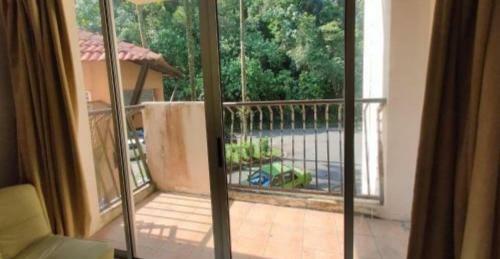 Hotel Eryna Janaview Condotel
