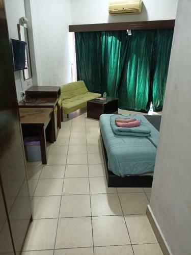 Hotel Eryna Janaview Condotel