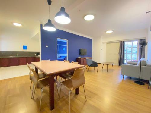 Parkland Apartments