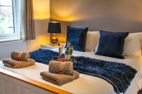 Poole House For 6 Parking, 3mins From Waterfront
