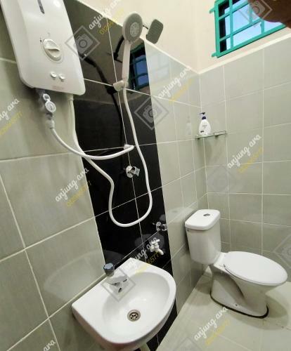 Hostal Anjung Ara Suites And Roomstays