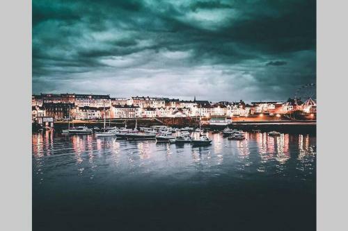 Luxurious Beach Front Apartment In Portrush