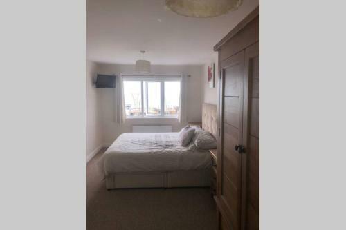 Beautiful Sea View, Entire 2 Bed Apartment, Portrush Centre