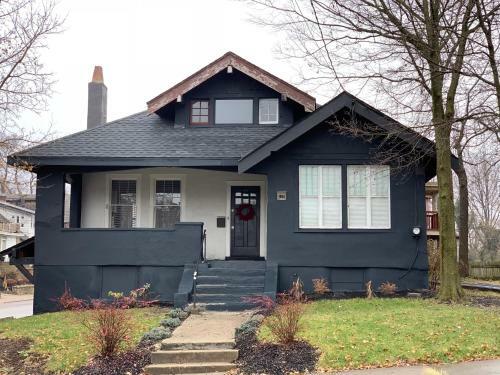 Hopkins Park Bed And Breakfast