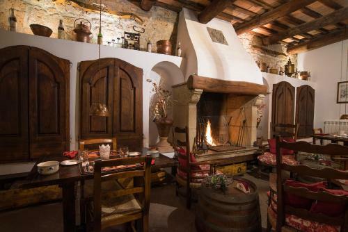 Hotel Castello Di Proceno Albergo Diffuso In Dimora D'epoca