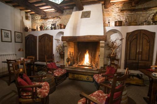 Hotel Castello Di Proceno Albergo Diffuso In Dimora D'epoca