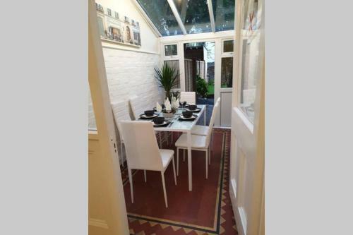 Apartamento Beautiful Spacious Flat With Garden