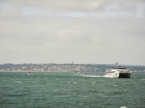 Pass The Keys Amazing Views 2 Bed Central Apartment