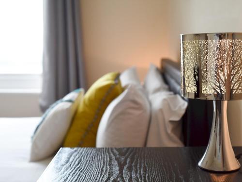 Pass The Keys Amazing Views 2 Bed Central Apartment