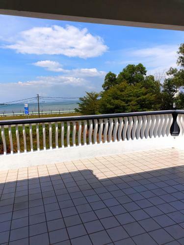 Seaview Bungalow