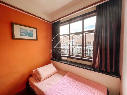 Port Dickson 1-4pax Water Chalet