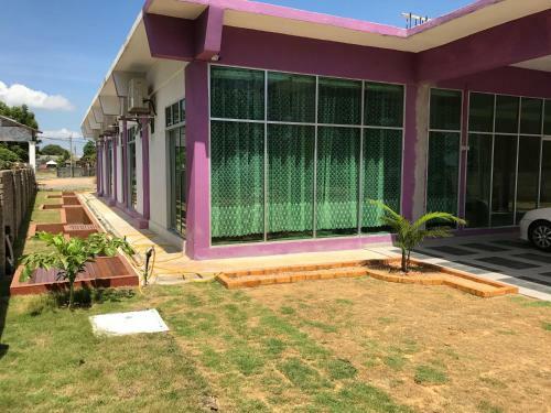 Paka Tamim Seaview Hotel