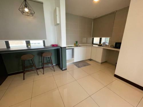A- Private D'wharf Apartment
