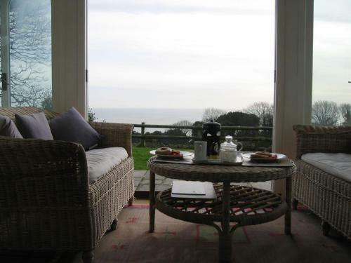 Ventnor Victorian Villa With Enviable Sea Views